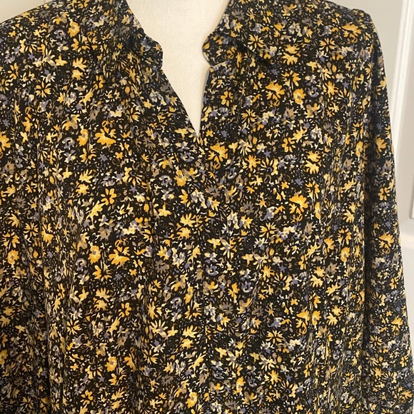 Beautiful dress! - Picture 2 of 6